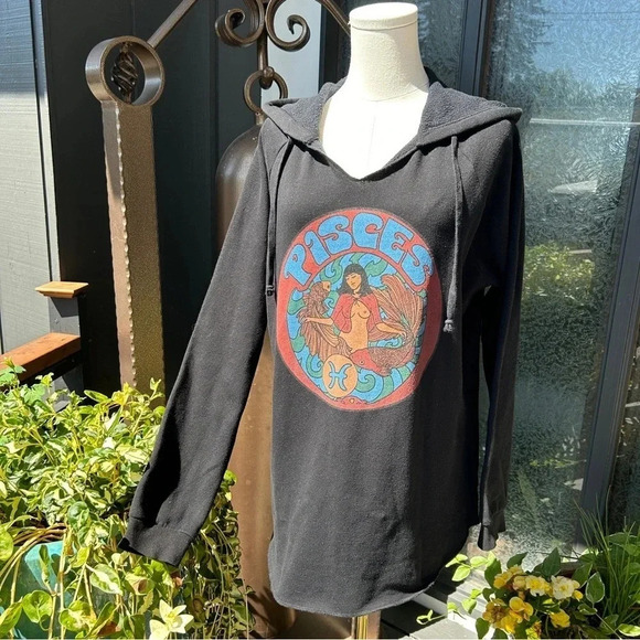 Women’s Independent Brand Pisces Black Hooded Drawstring LS Sweatshirt Sweater L - Picture 2 of 4